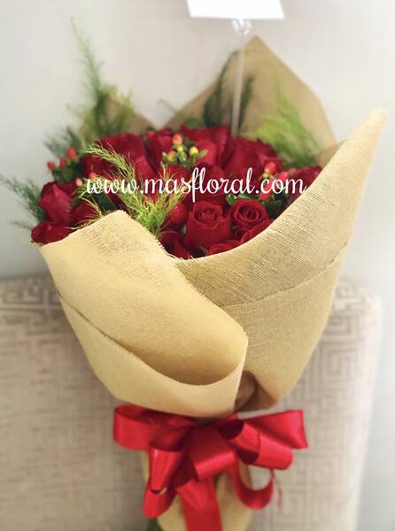 50 rosas en ramo